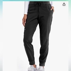 Bravo uniforms. Women’s boost jogger scrub pants. Size XL. NWT.